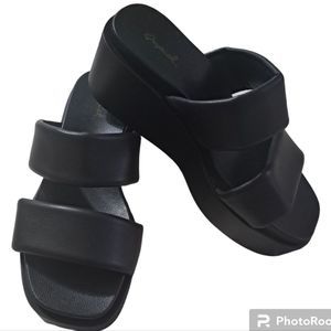 Qupid Black Platform Shoes with Cushioned Sole